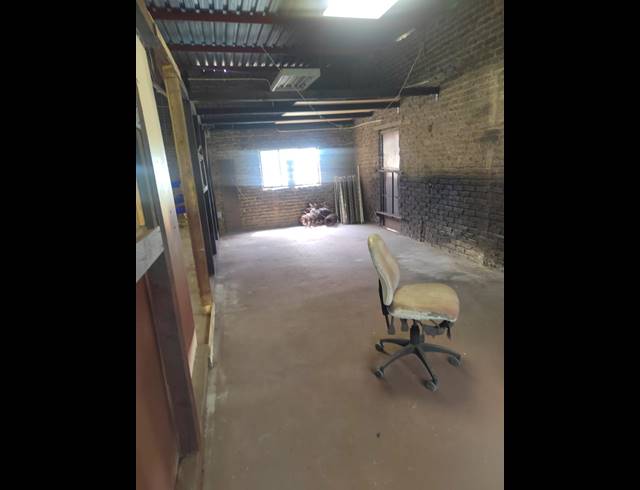 160M² WAREHOUSE TO LET IN DELPORTON